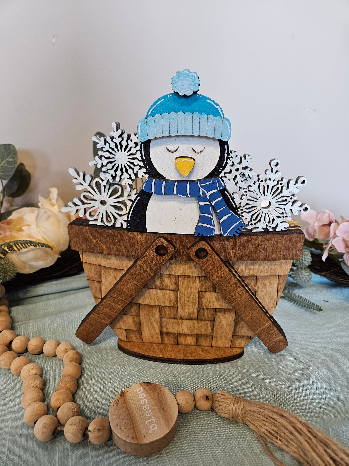 Penguin basket insert