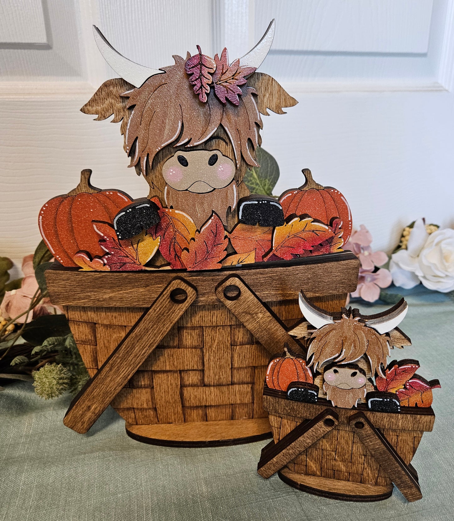 Highland cow pumpkins basket insert