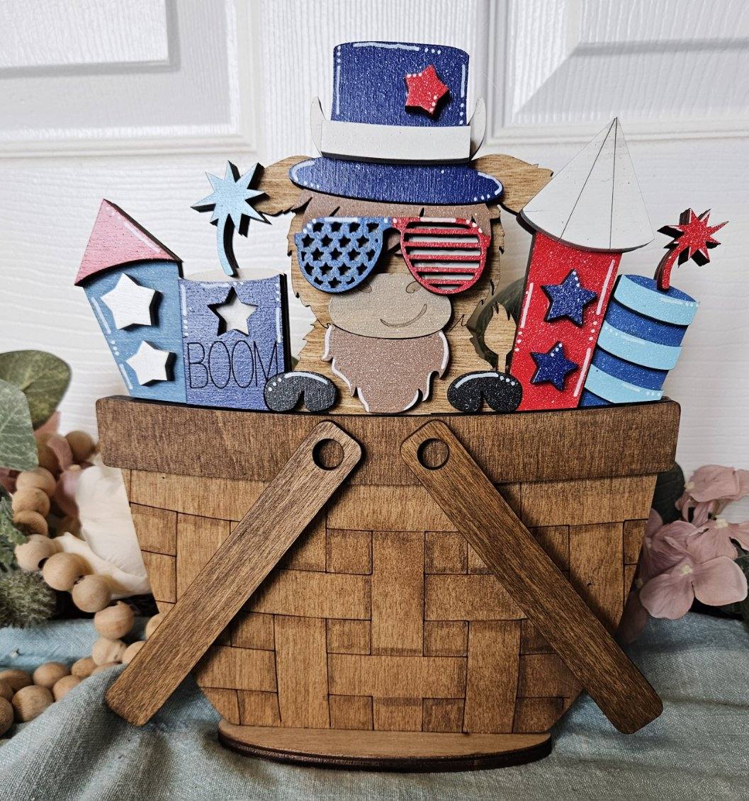 PATRIOTIC HIGHLAND COW BASKET INSERT