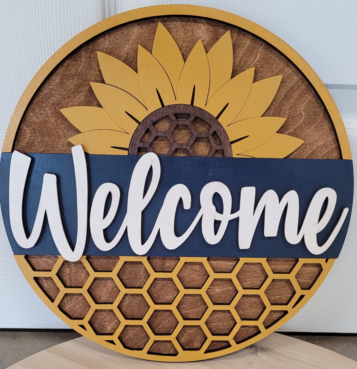 Sunflower honeycomb welcome