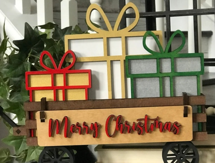 Interchangeable seasonal pieces for crates